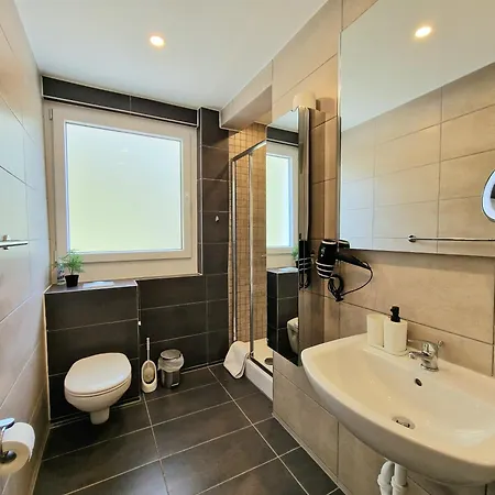 Appartamento Modern Near Hbf & Messe Essen