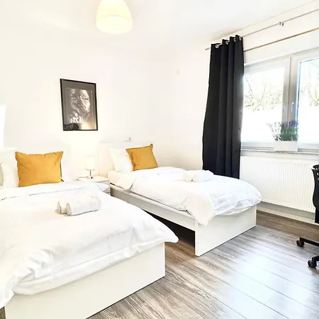 Modern Near Hbf & Messe