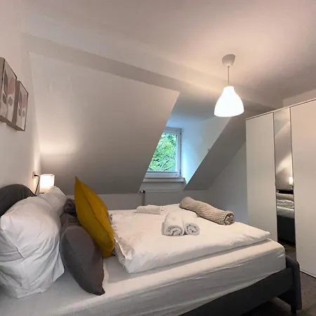 Modern Near Hbf & Messe *