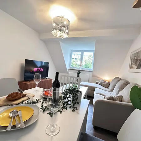 Modern Near Hbf & Messe