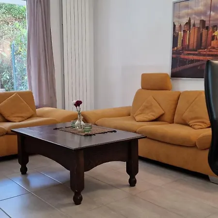 Modern Near Hbf & Messe *