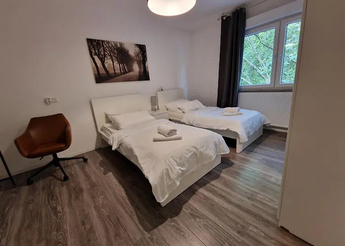 Modern Near Hbf & Messe *