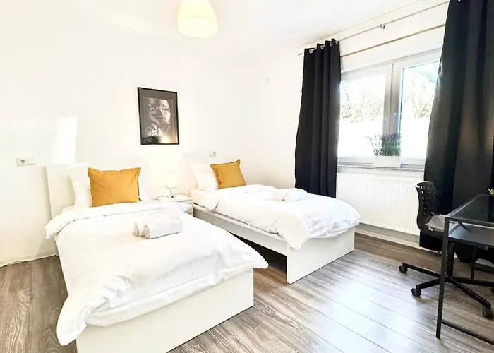 Modern Near Hbf & Messe