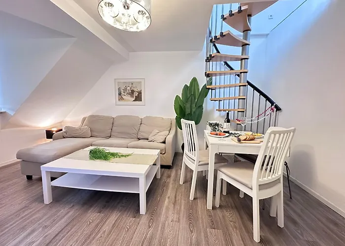 Modern Near Hbf & Messe Lejlighed *