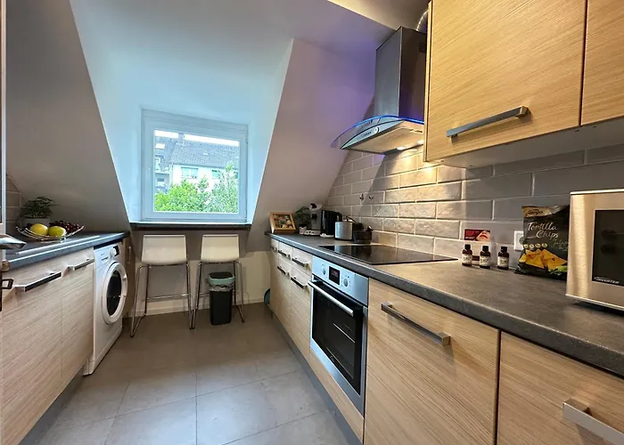 Modern Near Hbf & Messe *