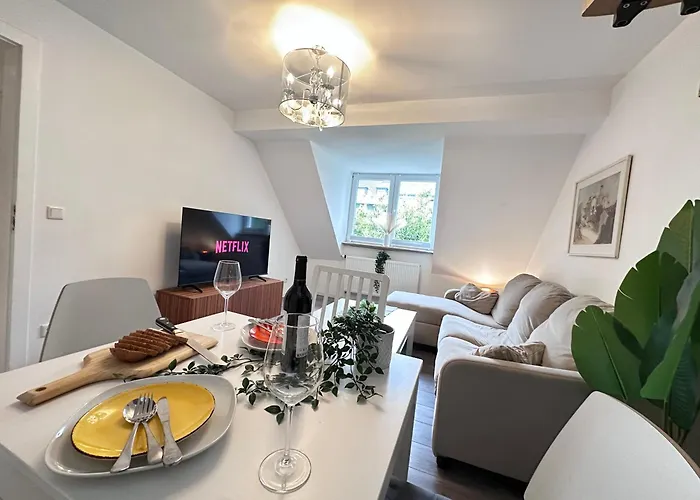 Modern Near Hbf & Messe