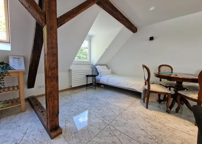 Modern Near Hbf & Messe Lejlighed